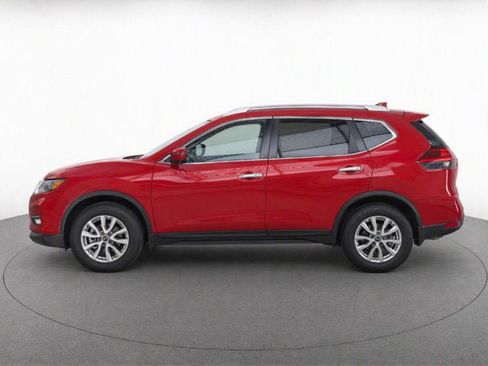 Used 2018 Nissan Rogue SV w/ Premium Package FWD image 8