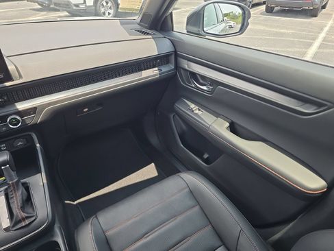 Used 2025 Honda CR-V Sport-L image 12