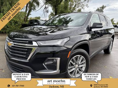 Used 2023 Chevrolet Traverse LT