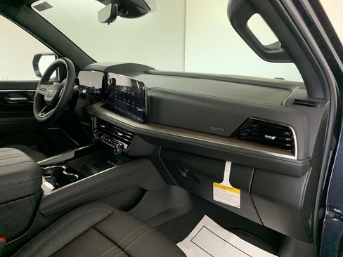 New 2026 Chevrolet Tahoe High Country image 35