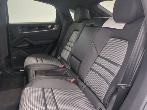 New 2026 Porsche Cayenne S AWD/4WD image 16
