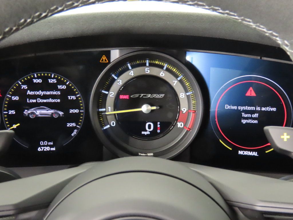 Certified 2025 Porsche 911 GT3 RS RWD image 17
