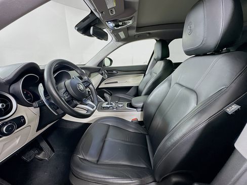 Used 2021 Alfa Romeo Stelvio Ti w/ Premium Package image 13