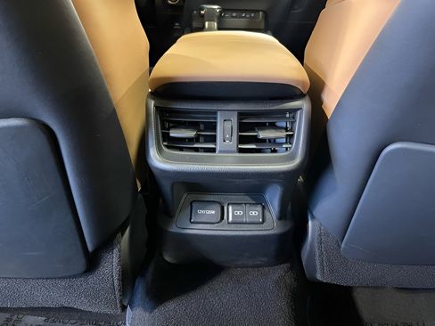 Used 2024 Lexus ES 350 Ultra Luxury w/ Accessory Package (Z1) image 23