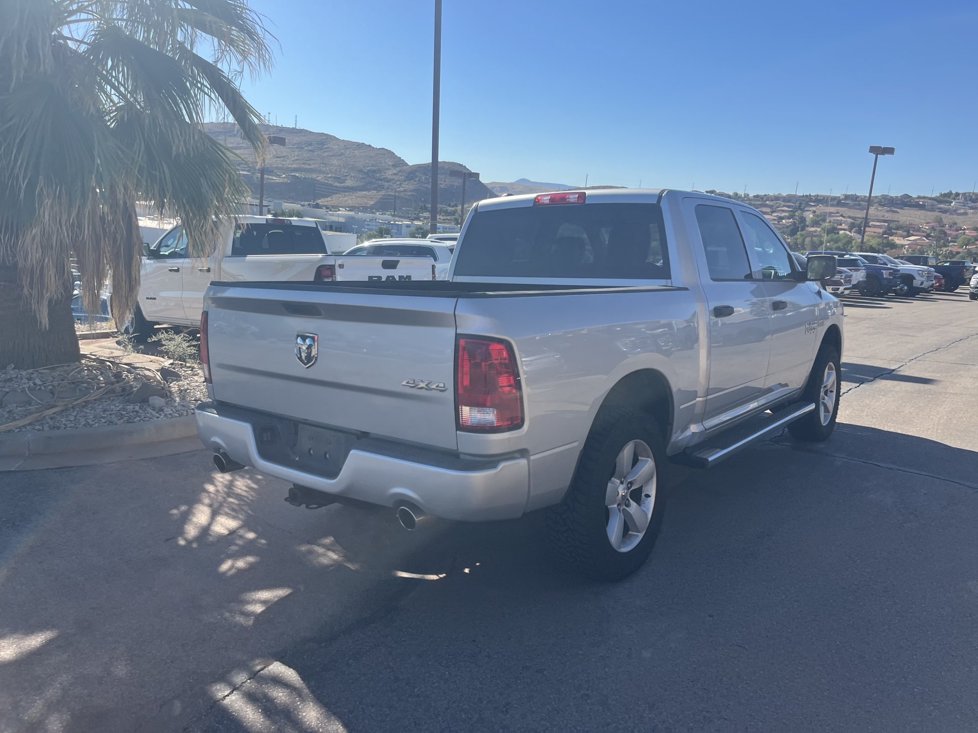 Used 2015 RAM 1500 Express AWD/4WD image 2