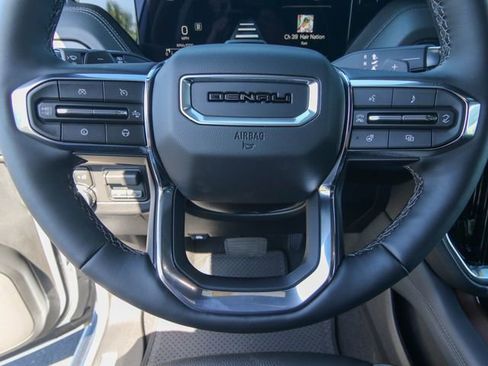 New 2026 GMC Yukon XL Denali w/ Denali Reserve Package AWD/4WD image 17