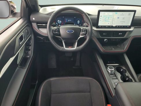 Used 2025 Ford Explorer ST AWD/4WD image 13