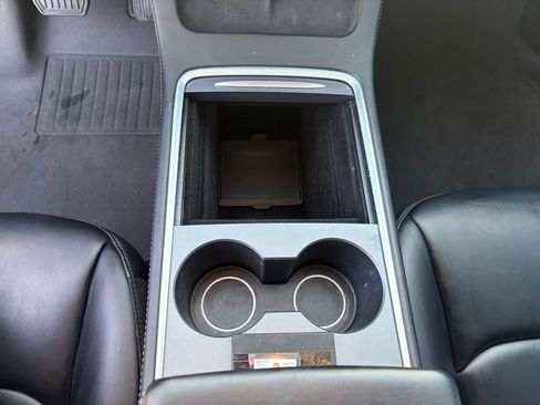 Used 2021 Tesla Model Y Long Range image 28