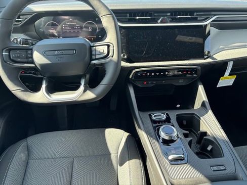 New 2026 Jeep Cherokee Laredo AWD/4WD image 16