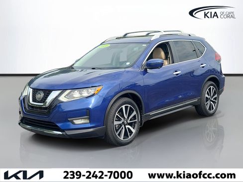 Used 2020 Nissan Rogue SL w/ Premium Package FWD image 3
