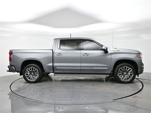 Used 2024 Chevrolet Silverado 1500 High Country image 8