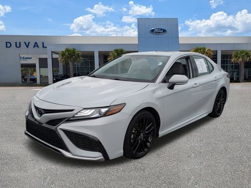 Used 2024 Toyota Camry XSE image 8