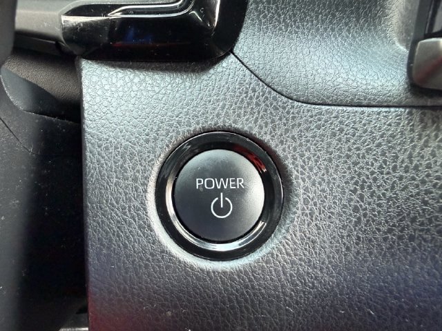 Used 2025 Toyota Camry SE w/ Convenience Package FWD image 25
