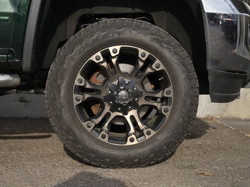 Used 2015 GMC Sierra 2500 SLE w/ SLE Preferred Package image 12