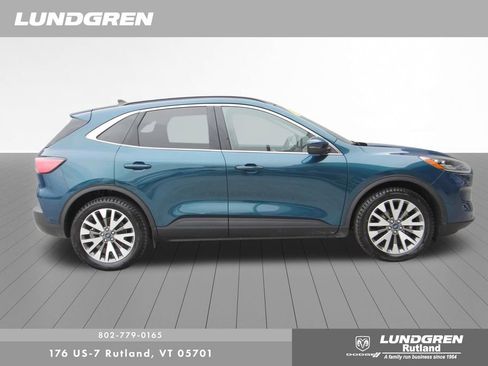 Used 2020 Ford Escape Titanium w/ Titanium Premium Package 2.0 image 2