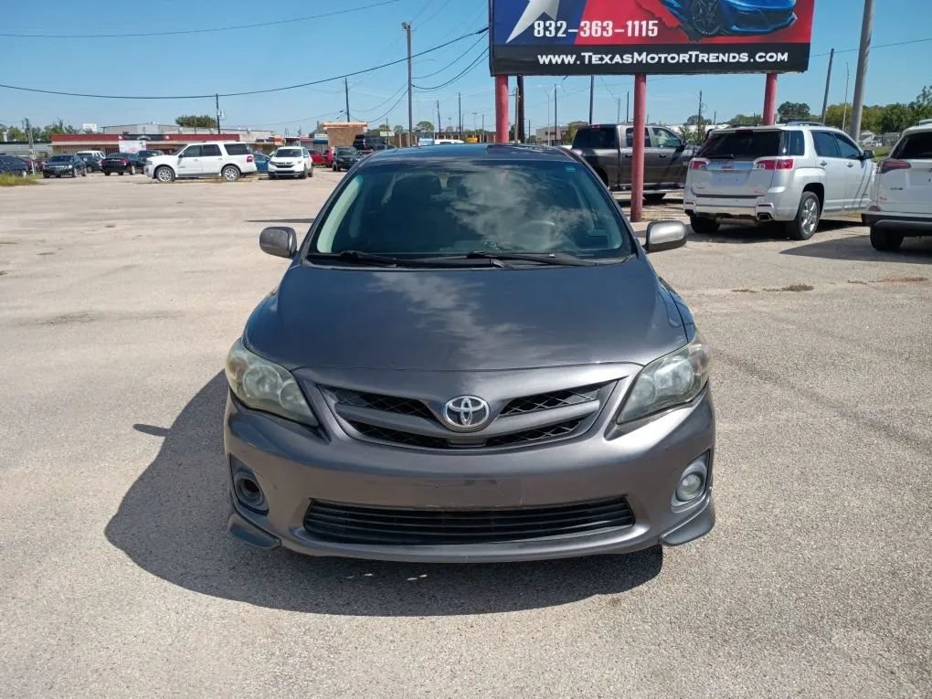 Used 2013 Toyota Corolla S w/ Premium Pkg FWD image 8