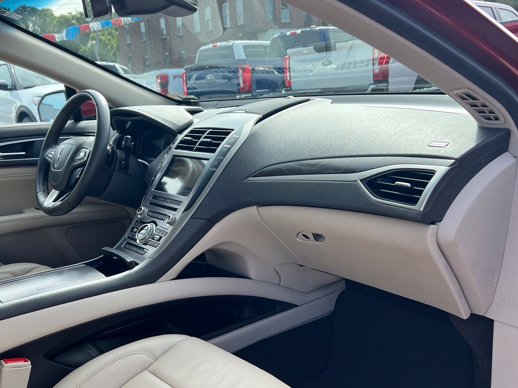 Used 2019 Lincoln MKZ Reserve w/ Reserve Plus Package FWD image 22