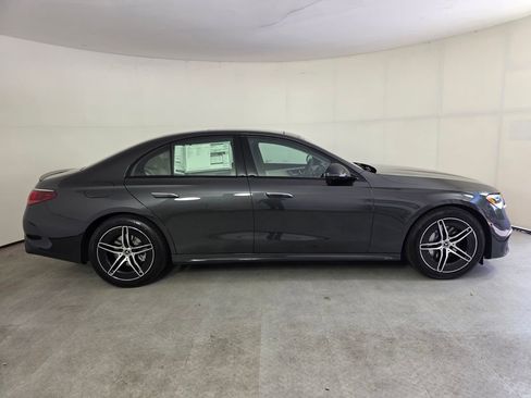 New 2026 Mercedes-Benz E 350 4MATIC Sedan image 3