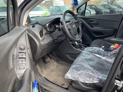 Used 2021 Chevrolet Trax LT image 5