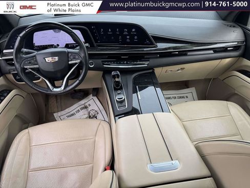 Used 2024 Cadillac Escalade Premium Luxury image 13