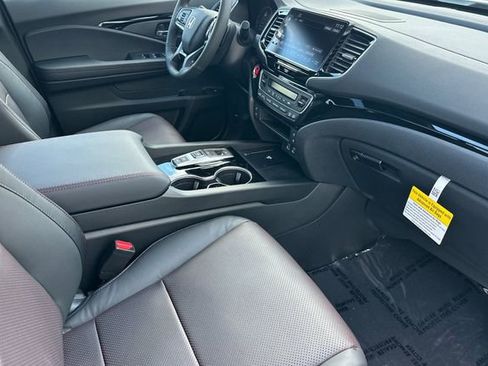 New 2026 Honda Ridgeline Black Edition image 17