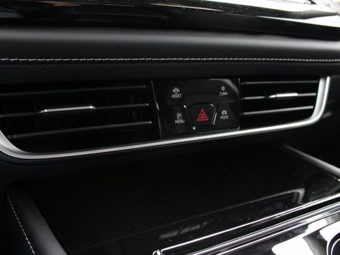 New 2026 Volkswagen Atlas SE image 12