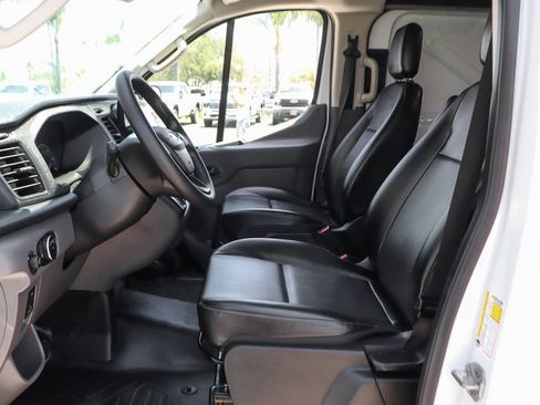 Used 2024 Ford Transit 250 Low Roof RWD image 19