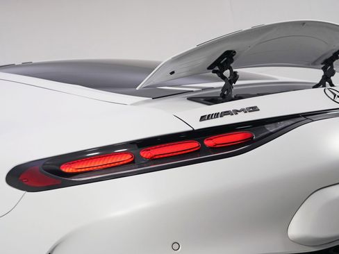 Used 2024 Mercedes-Benz AMG GT 63 image 64