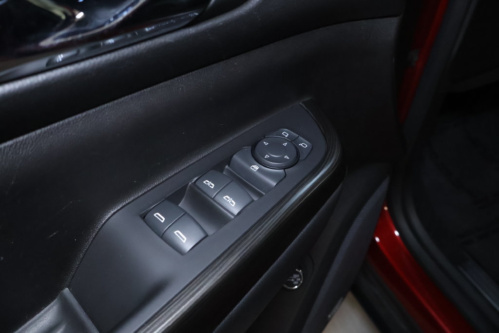 Used 2023 GMC Acadia SLT AWD/4WD image 13