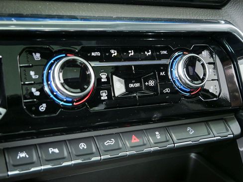New 2026 GMC Sierra 1500 Denali AWD/4WD image 17