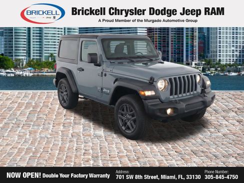 Used 2024 Jeep Wrangler Sport AWD/4WD image 2