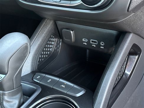 Used 2021 Chevrolet TrailBlazer LS w/ LPO, Blackout Package image 16