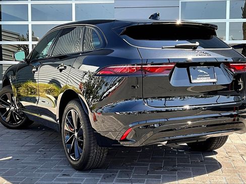 New 2026 Jaguar F-PACE R-Dynamic S image 3