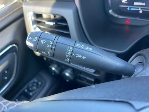 Used 2024 GMC Yukon AT4 w/ AT4 Premium Plus Package image 23