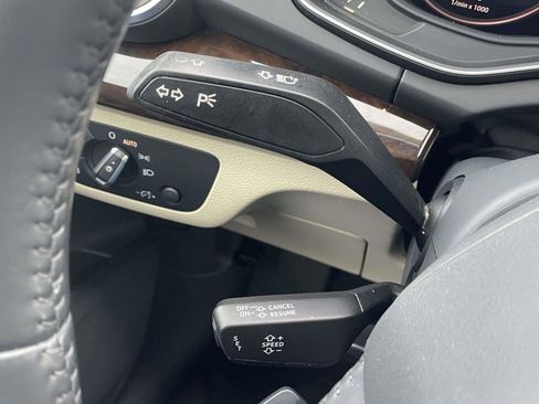 Used 2018 Audi Q5 2.0T Premium Plus w/ Premium Plus Package image 29