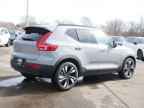 New 2026 Volvo XC40 B5 Ultra w/ Climate Package image 3