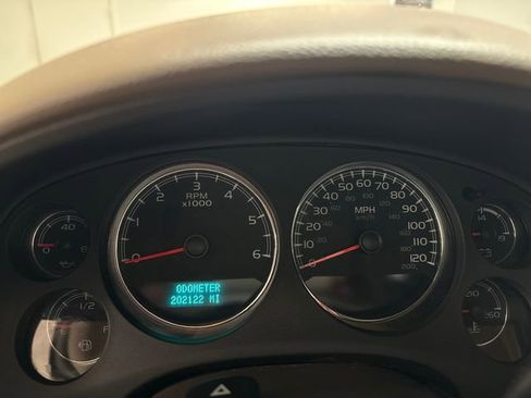 Used 2013 GMC Yukon SLT w/ SLT-2 Equipment Package image 32