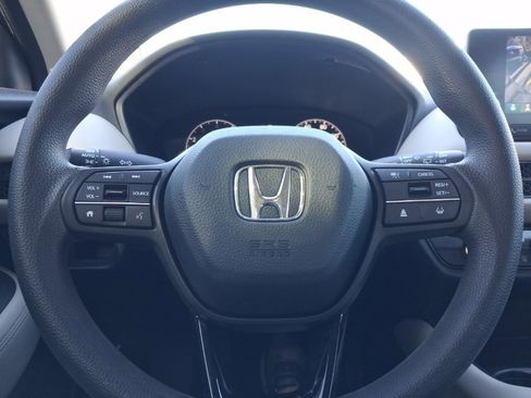 Certified 2023 Honda HR-V LX image 28