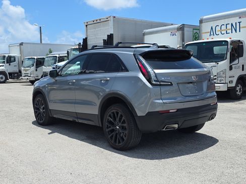 Used 2023 Cadillac XT4 Sport w/ Driver Assist Package FWD image 5