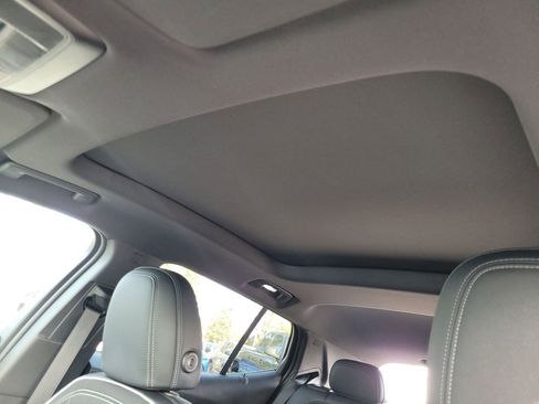 New 2026 Chevrolet Equinox EV LT image 18