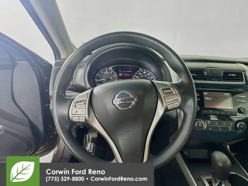 Used 2015 Nissan Altima 2.5 S w/ Power Driver Seat Package FWD image 11