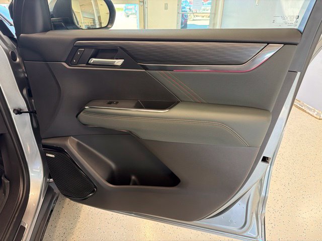 Used 2026 GMC Acadia AT4 w/ LPO, Floor Liner Package AWD/4WD image 48