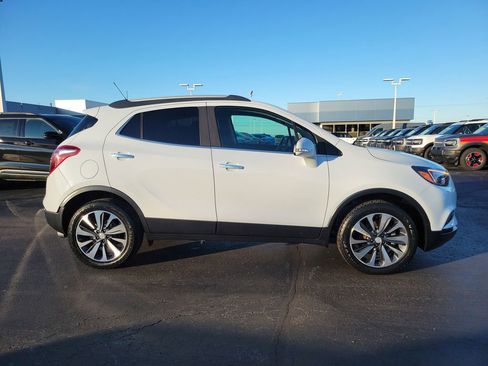 Used 2019 Buick Encore Essence image 3