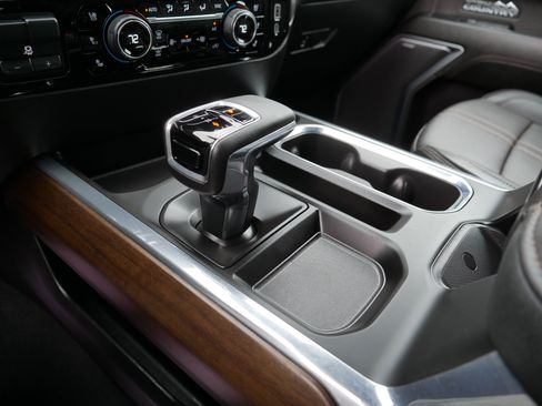 Certified 2024 Chevrolet Silverado 1500 High Country w/ Technology Package image 24