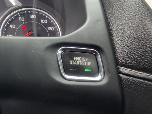 Used 2022 GMC Acadia SLT w/ Elevation Edition image 24