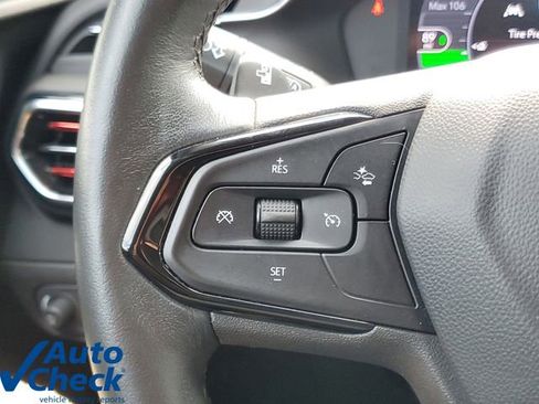 Used 2023 Chevrolet Bolt EUV LT w/ Comfort Package FWD image 22