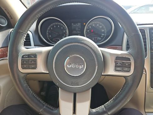 Used 2012 Jeep Grand Cherokee Limited image 17