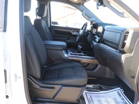 Used 2024 Chevrolet Silverado 1500 LT Trail Boss w/ Protection Package image 32