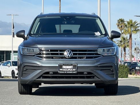 Used 2022 Volkswagen Tiguan SE image 9