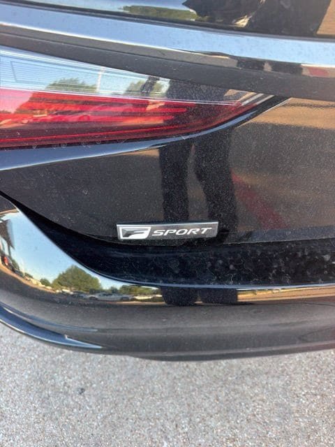 Used 2020 Lexus ES 350 F Sport w/ Accessory Package FWD image 6